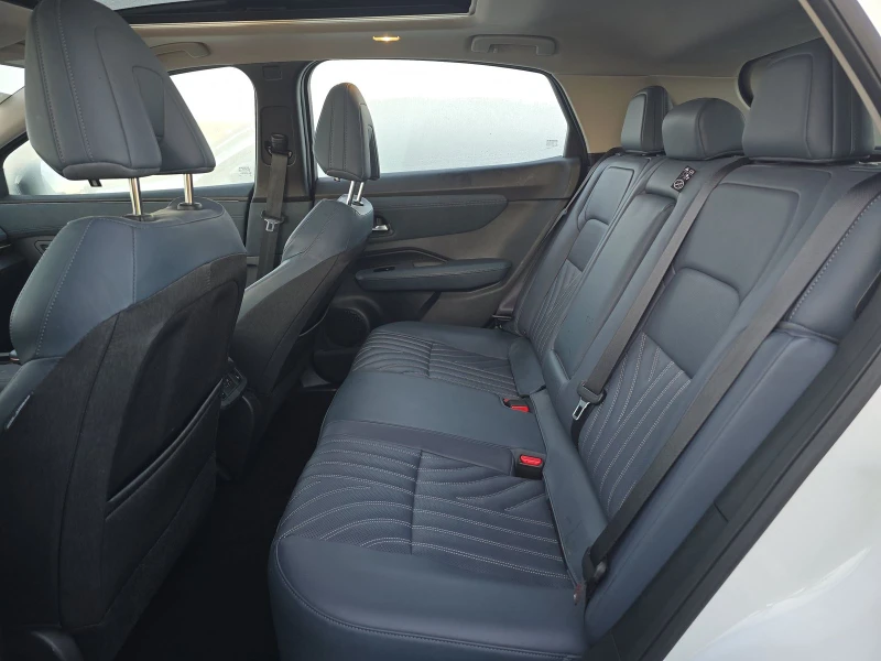 Nissan Ariya PLATINUM+ e-4ORCE ОБДУХВАНЕ/HEAD-UP/FULL, снимка 13 - Автомобили и джипове - 53232967