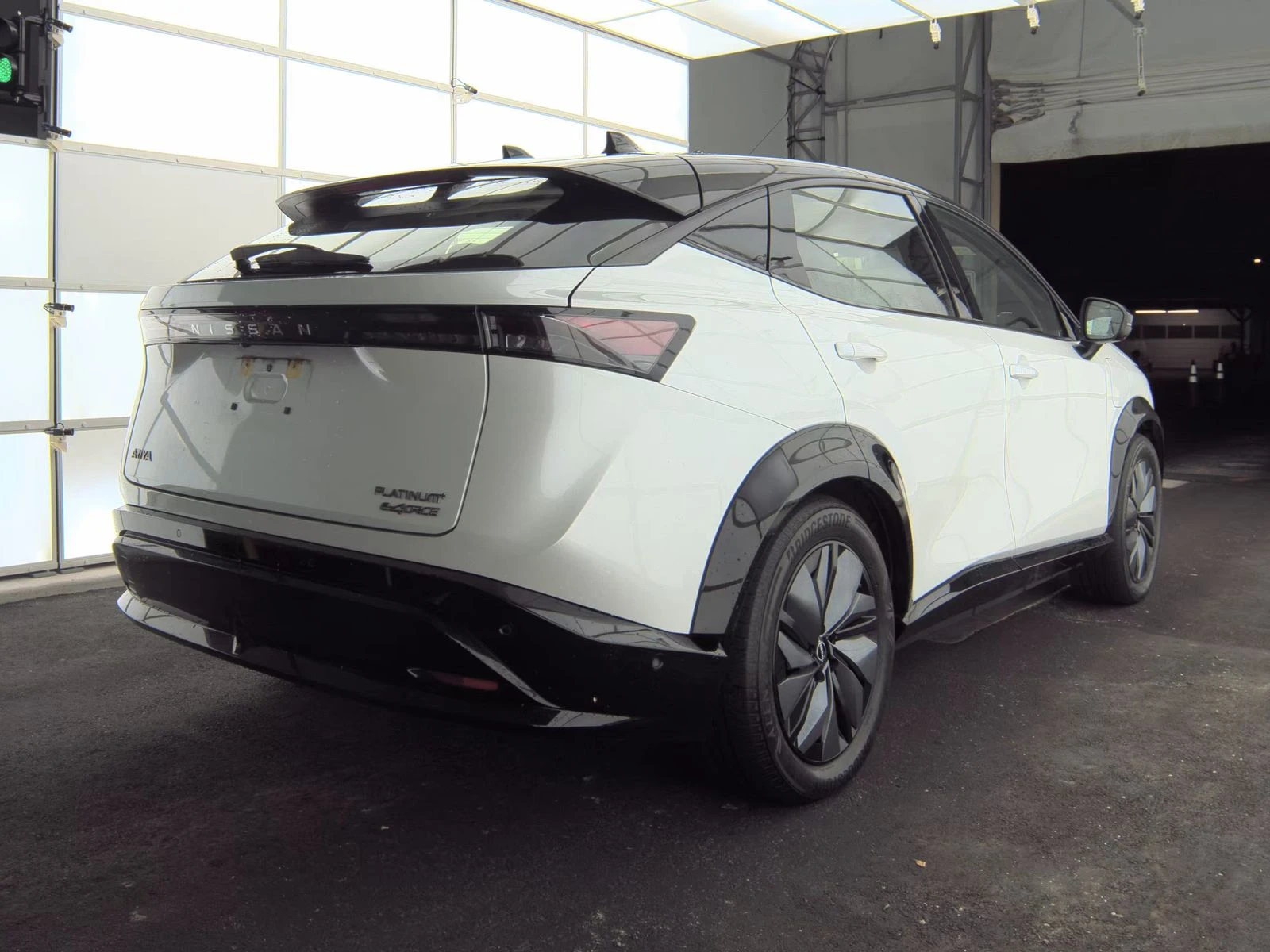 Nissan Ariya PLATINUM+ e-4ORCE ОБДУХВАНЕ/HEAD-UP/FULL - изображение 6