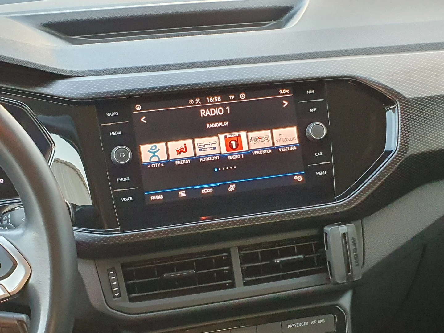 VW T-Cross Life 1.0 TSI OPF DSG - изображение 8