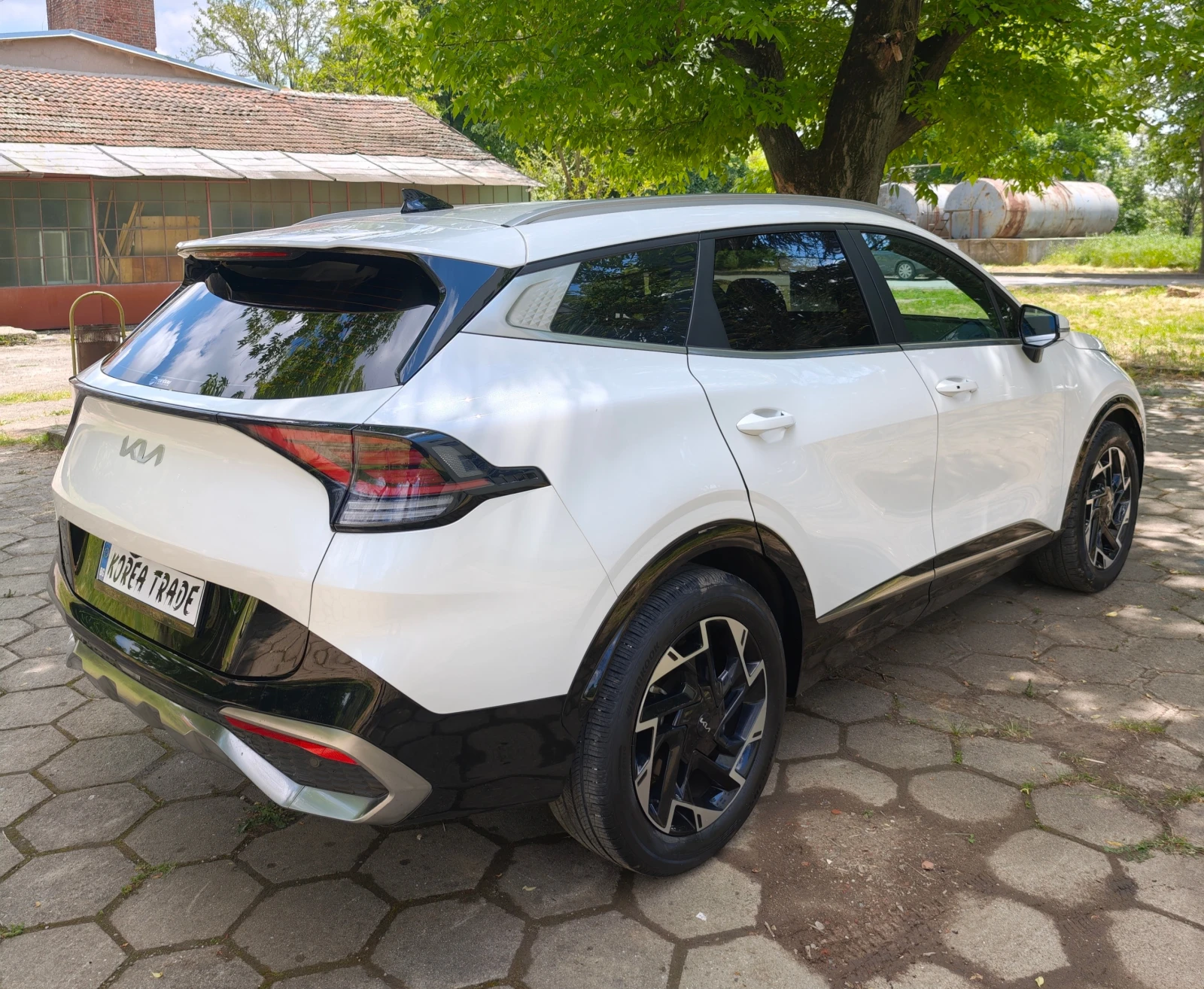 Kia Sportage 2.0 CRDI, снимка 4 - Автомобили и джипове - 54005197