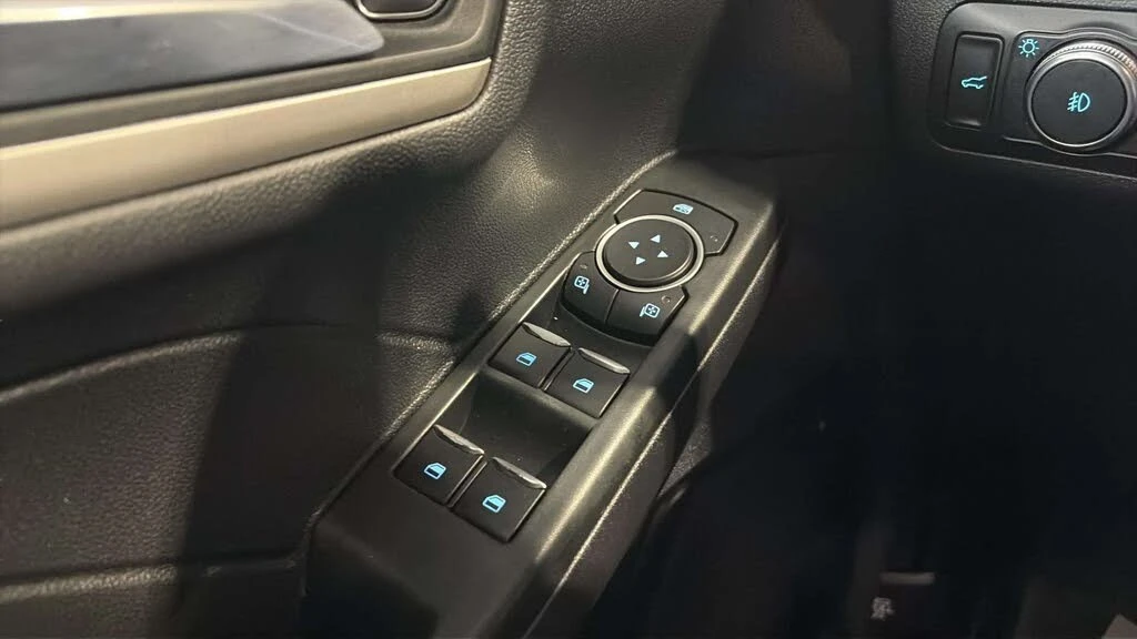 Ford Escape SEL AWD* АвтоКредит* (Цена до БГ) , снимка 14 - Автомобили и джипове - 54155168