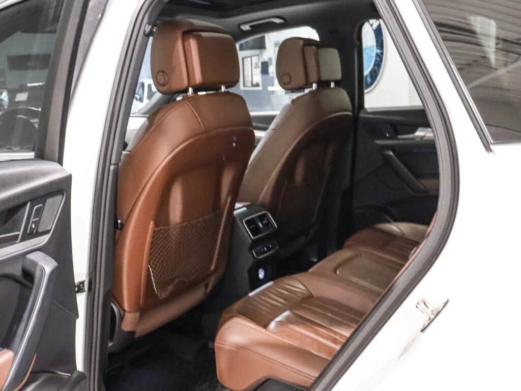 Audi Q5 TFSI quattro Progressive АвтоКредит  (ЦЕНА ДО БГ), снимка 9 - Автомобили и джипове - 54393521