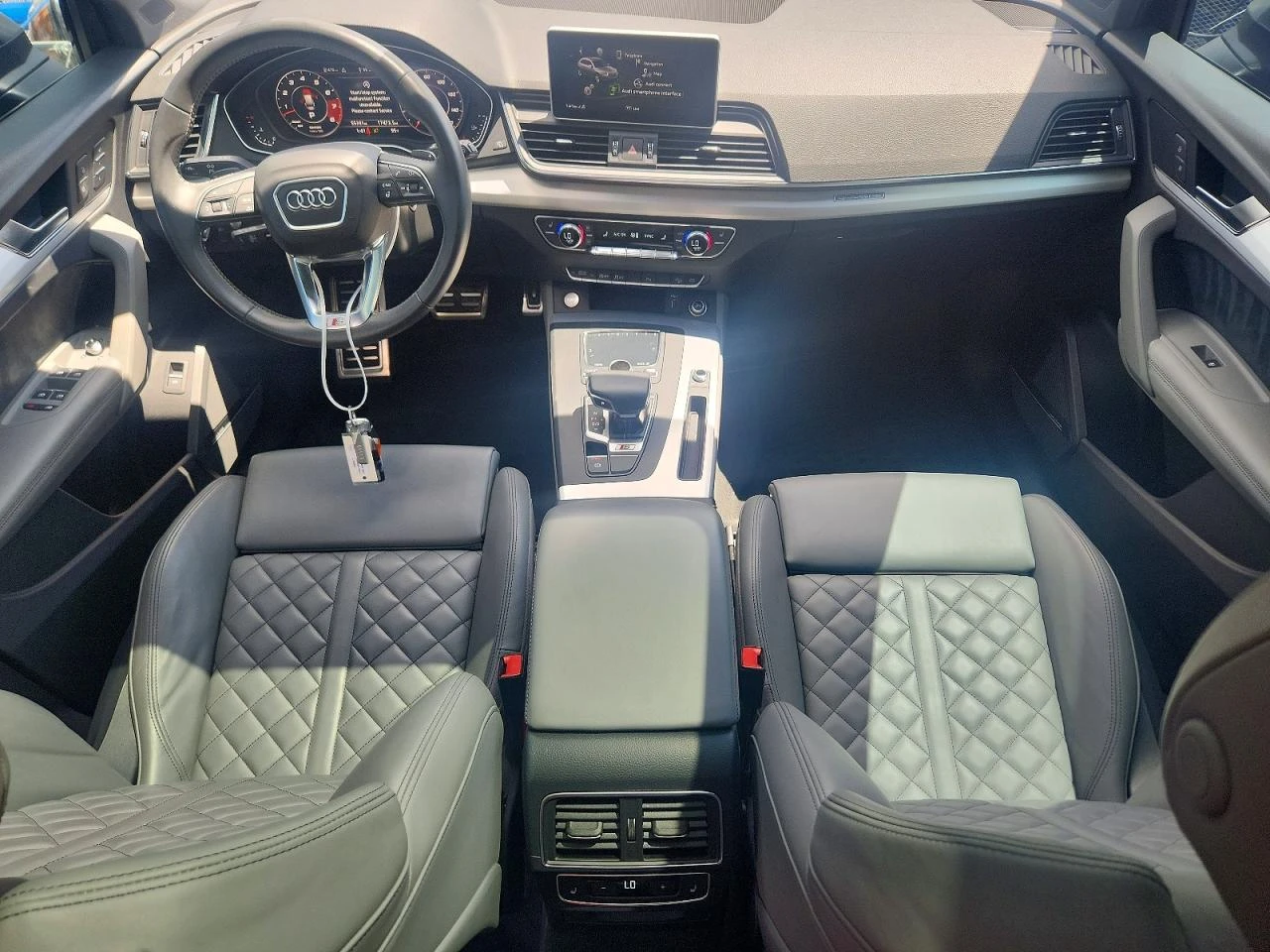 Audi SQ5 3.0l Prestige, снимка 8 - Автомобили и джипове - 55812821