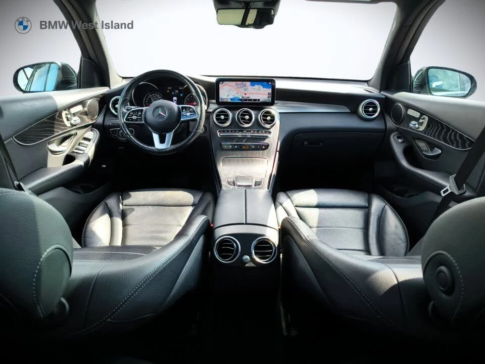 Mercedes-Benz GLC 4MATIC | AMG Line | 360 | PANO | , снимка 8 - Автомобили и джипове - 56124898