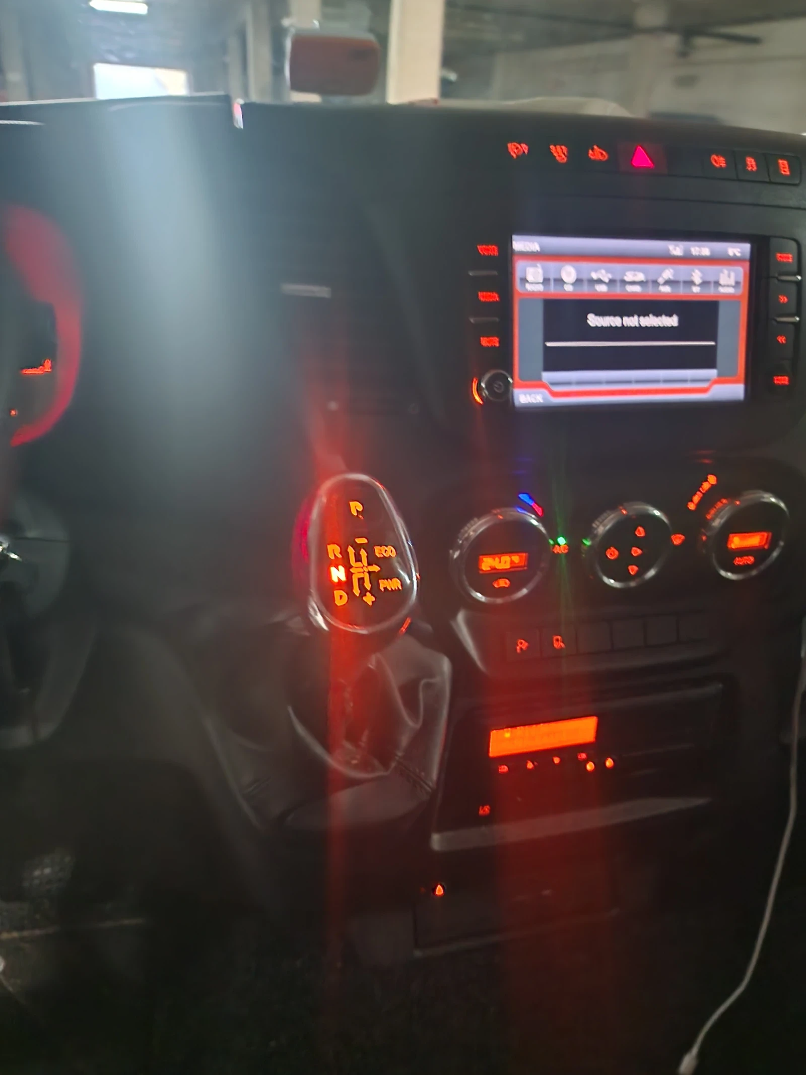 Iveco Daily 70C18 Hi-Matic3.0HPI  ХЛАДИЛЕН CARRIER - изображение 4