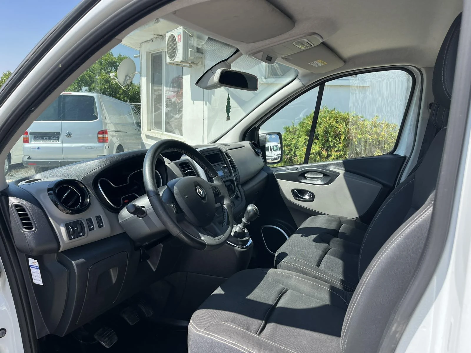 Renault Trafic LONG, KLIMA - изображение 8