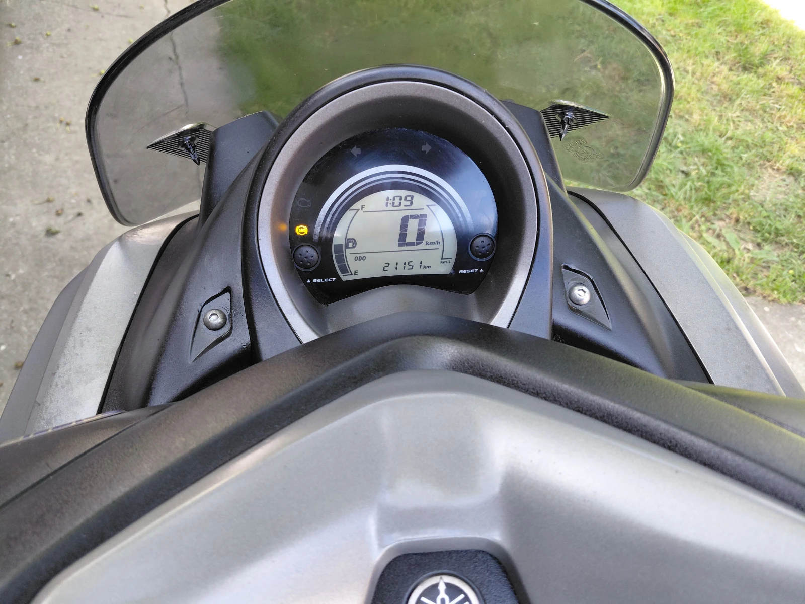 Yamaha NMAX 125i ABS, снимка 15 - Мотоциклети и мототехника - 55002018