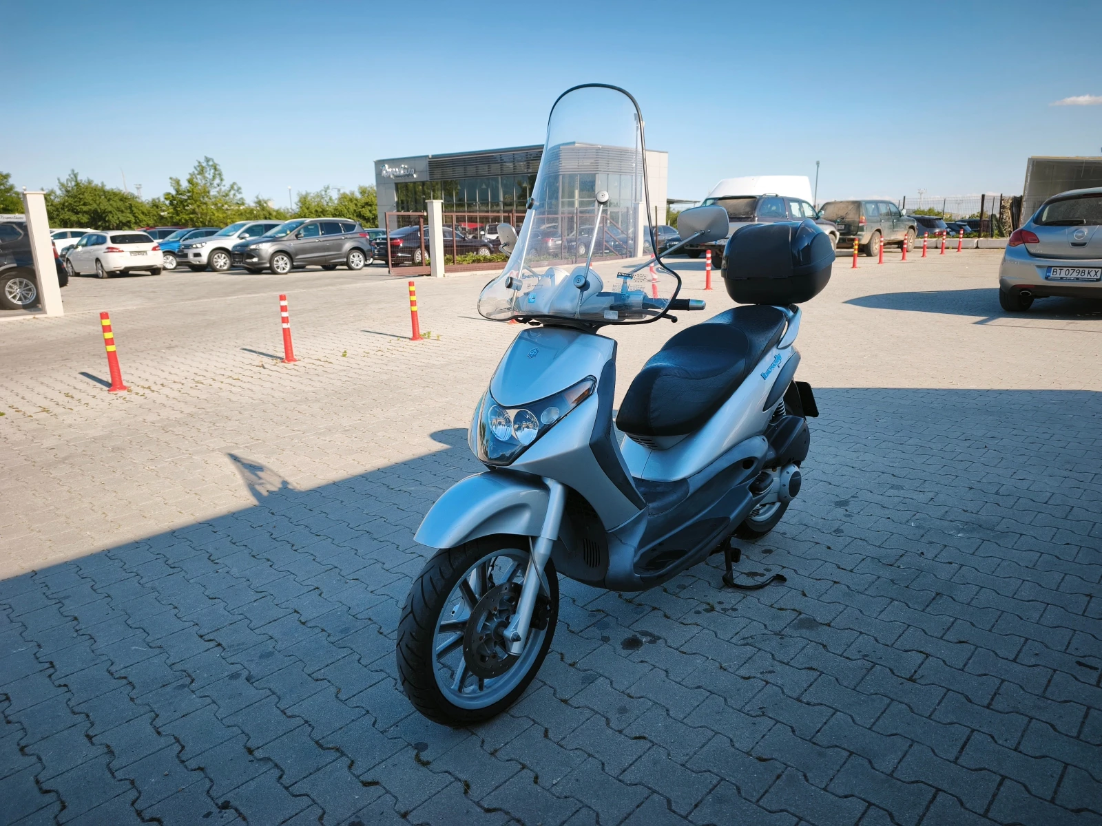 Piaggio Beverly 200