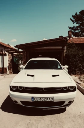 Обява за продажба на Dodge Challenger ~35 999 лв. - изображение 1 | Auto.bg Обява за продажба на Dodge Challenger ~35 999 лв. - изображение 1