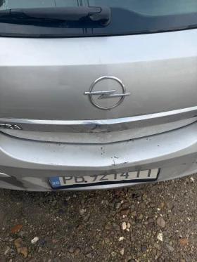 Opel Astra - 2000 € / 3911.66 лв. - 64884269 4