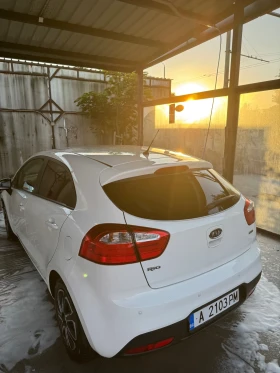 Kia Rio - 5500 € - 86239543 3