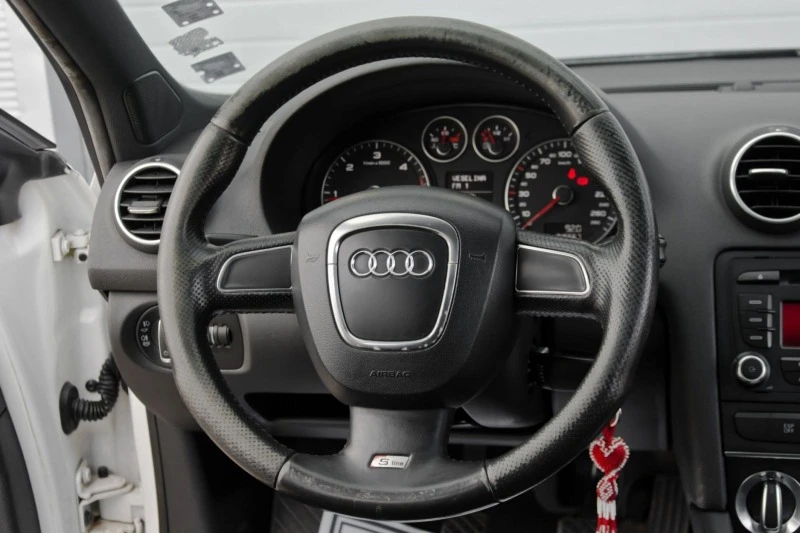 Audi A3 2.0 TDI, снимка 12 - Автомобили и джипове - 45327294