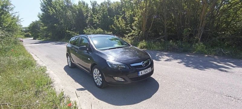 Opel Astra, снимка 1 - Автомобили и джипове - 47330114