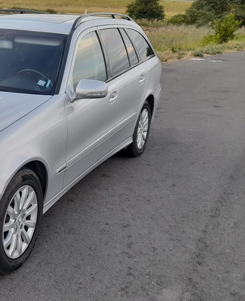 Mercedes-Benz E 220 Елеганс, снимка 2 - Автомобили и джипове - 47330312