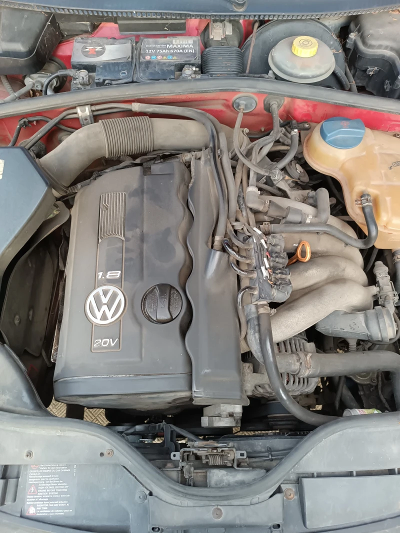 VW Passat, снимка 11 - Автомобили и джипове - 47486667