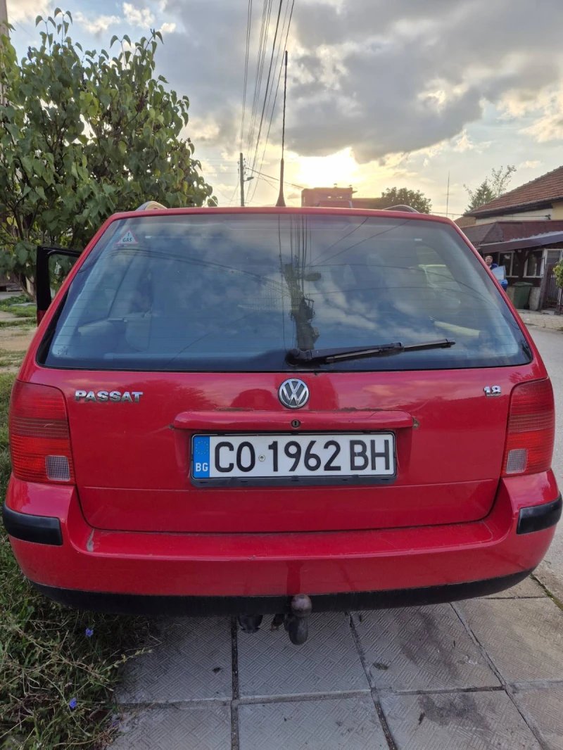 VW Passat, снимка 8 - Автомобили и джипове - 47486667