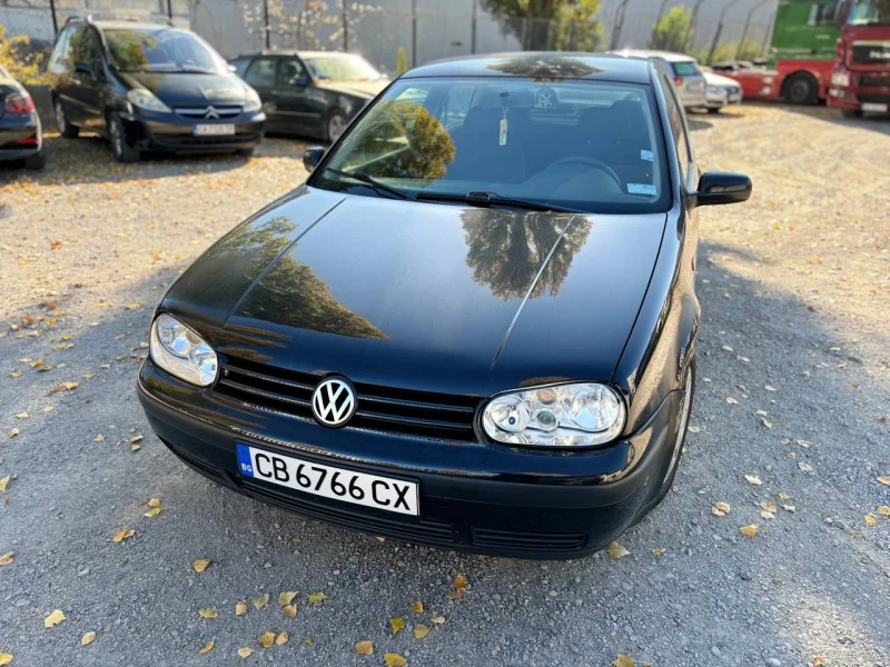 VW Golf, снимка 4 - Автомобили и джипове - 47892971