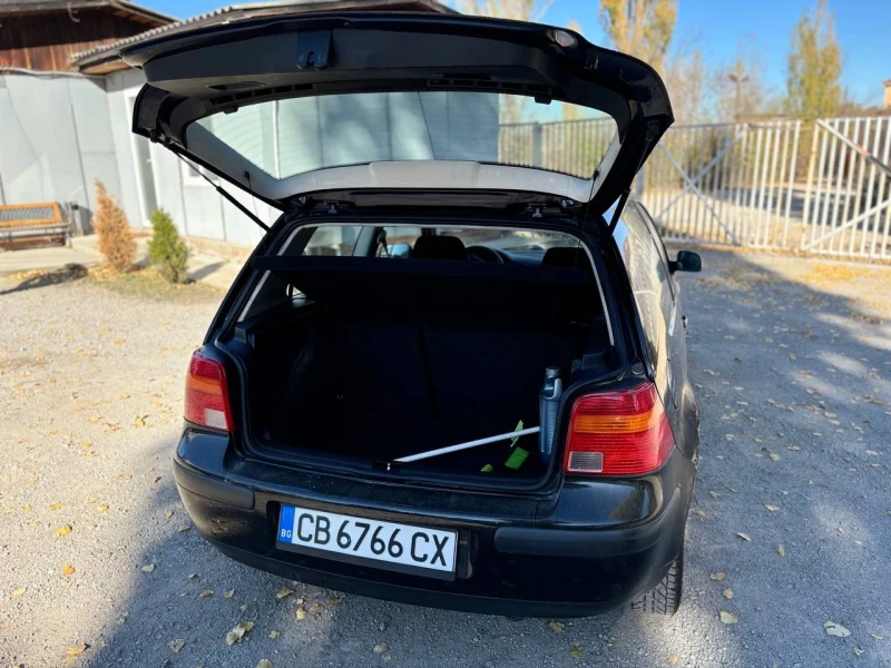 VW Golf, снимка 8 - Автомобили и джипове - 47892971