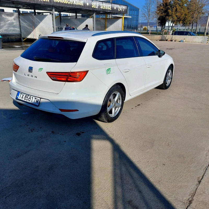 Seat Leon 1.5 Швейцария  Метан, снимка 4 - Автомобили и джипове - 48967277