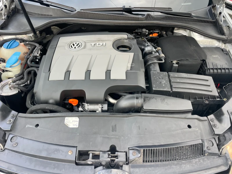 VW Golf 1.6TDI ЛИЗИНГ, снимка 16 - Автомобили и джипове - 48995551