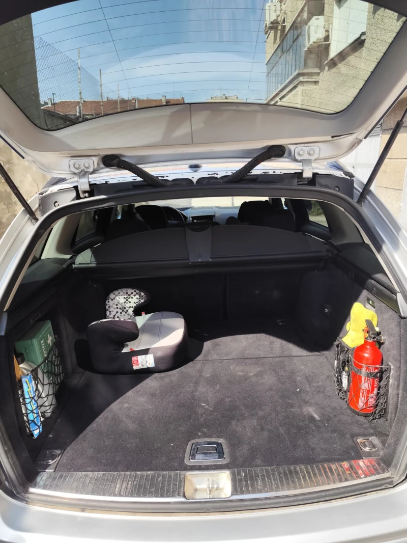 Mercedes-Benz C 200 cdi, снимка 9 - Автомобили и джипове - 51838299