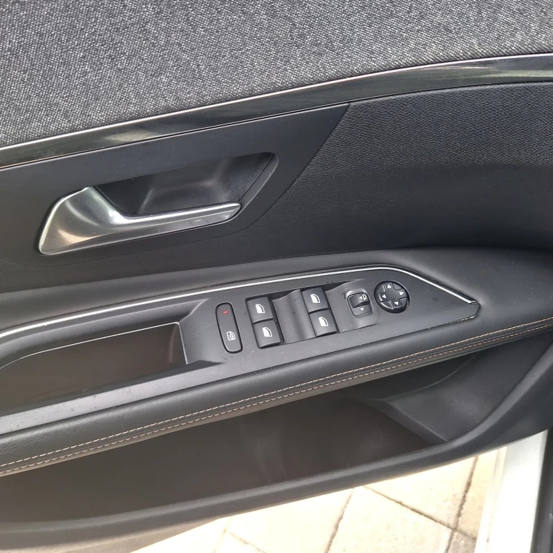 Peugeot 3008 2.0 GT LINE 120000км, снимка 16 - Автомобили и джипове - 52507880
