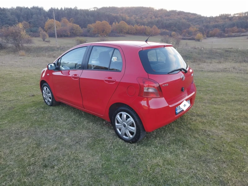 Toyota Yaris, снимка 4 - Автомобили и джипове - 52645626