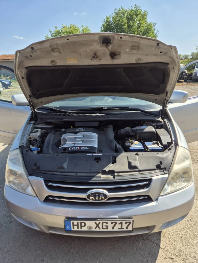 Kia Carnival, снимка 16 - Автомобили и джипове - 52436606