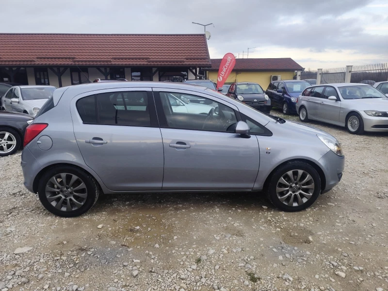 Opel Corsa 1.2 бензин, снимка 4 - Автомобили и джипове - 52650749
