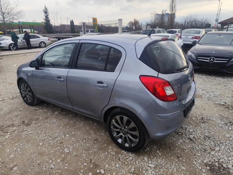 Opel Corsa 1.2 бензин, снимка 8 - Автомобили и джипове - 52650749