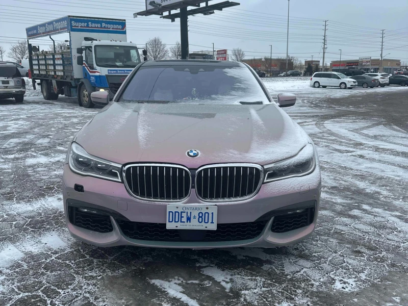BMW 750 * * CARFAX * * АВТО КРЕДИТ * * , снимка 2 - Автомобили и джипове - 52935860