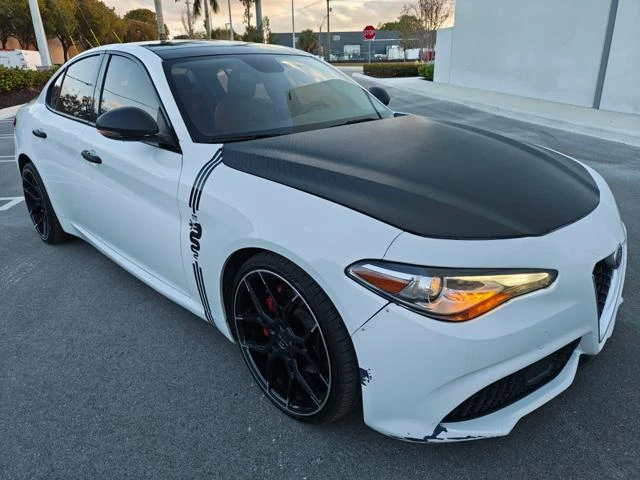 Alfa Romeo Giulia 2017* BSW AS Performance* CARFAX* КРАЙНА ЦЕНА, снимка 3 - Автомобили и джипове - 53887596