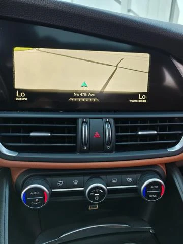 Alfa Romeo Giulia 2017* BSW AS Performance* CARFAX* КРАЙНА ЦЕНА, снимка 12 - Автомобили и джипове - 53887596