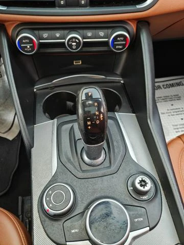 Alfa Romeo Giulia 2017* BSW AS Performance* CARFAX* КРАЙНА ЦЕНА, снимка 13 - Автомобили и джипове - 53887596