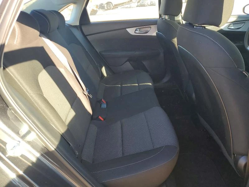 Kia Forte 2 L 4 Front-wheel Drive | Mobile.bg � ����������� 10