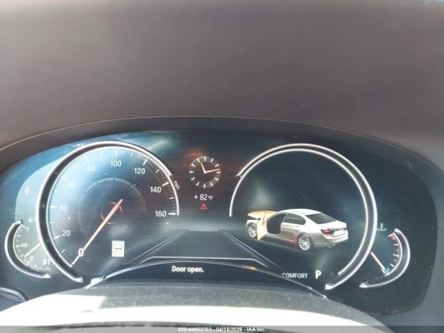 BMW 750 XDRIVE* M-PACK* ПОДГРЕВ* ОБДУХ* HARMAN* HUD* , снимка 12 - Автомобили и джипове - 55387627