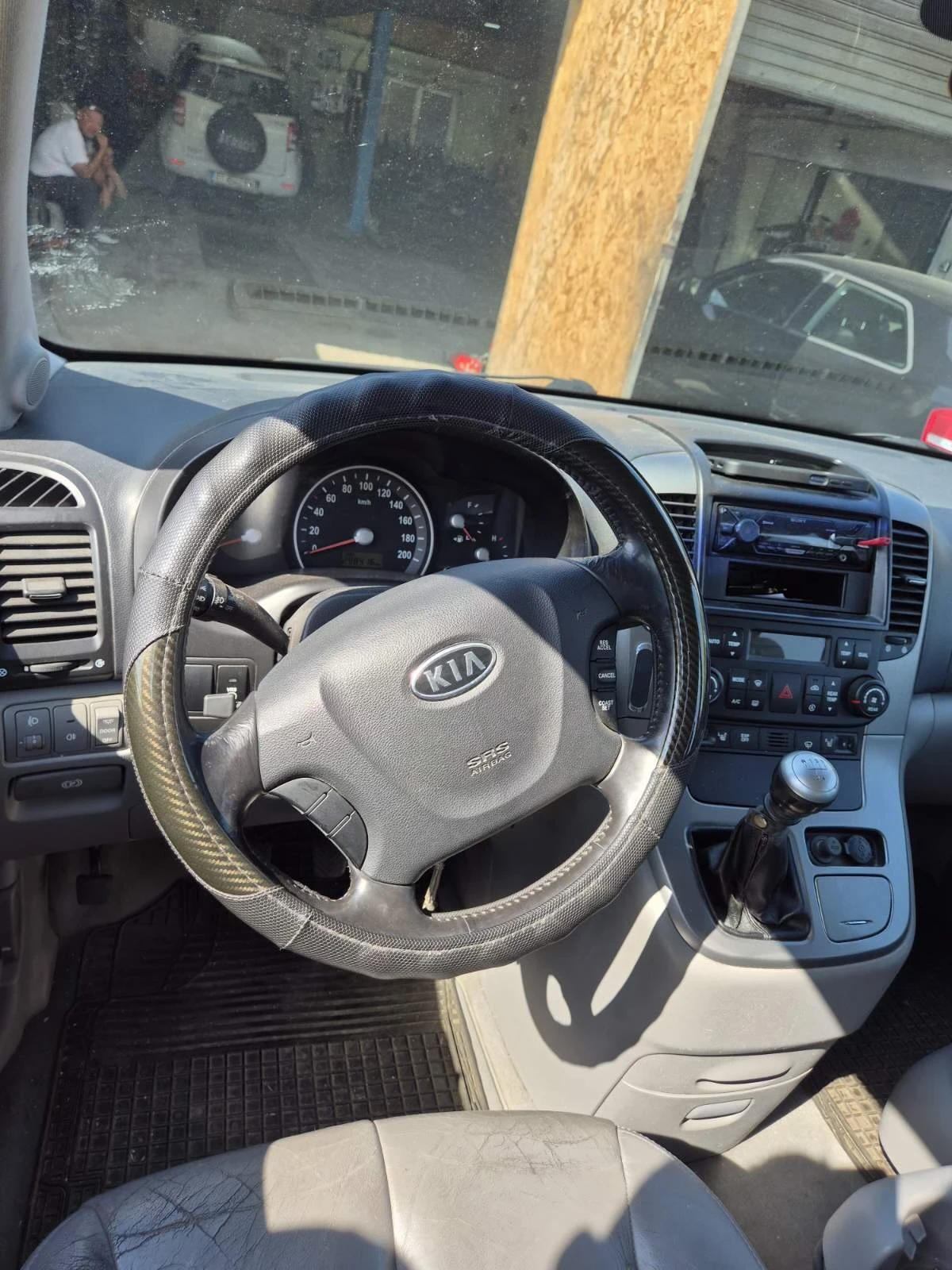 Kia Carnival, снимка 1