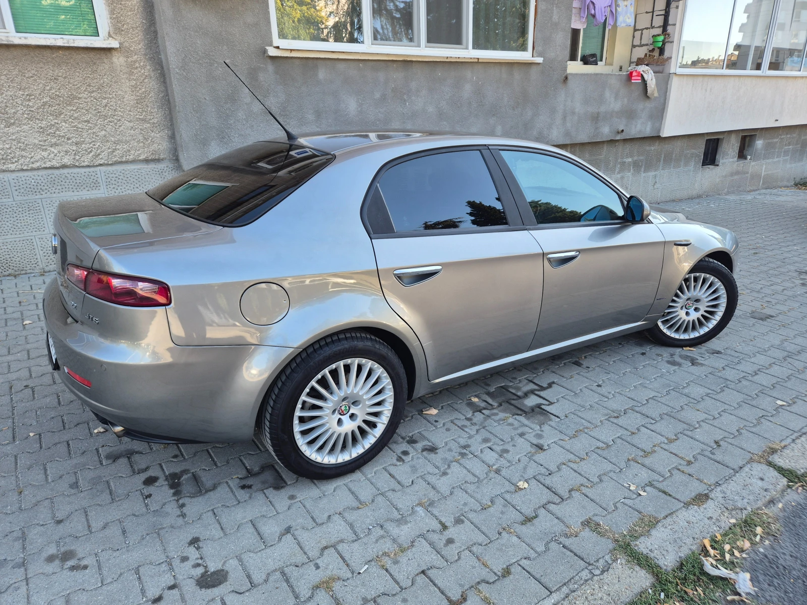 Alfa Romeo 159 2.2 JTS - изображение 4