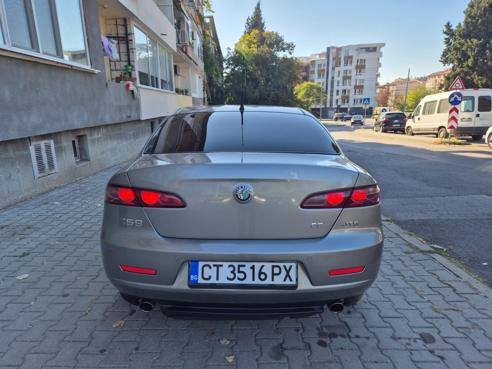 Alfa Romeo 159 2.2 JTS - изображение 2