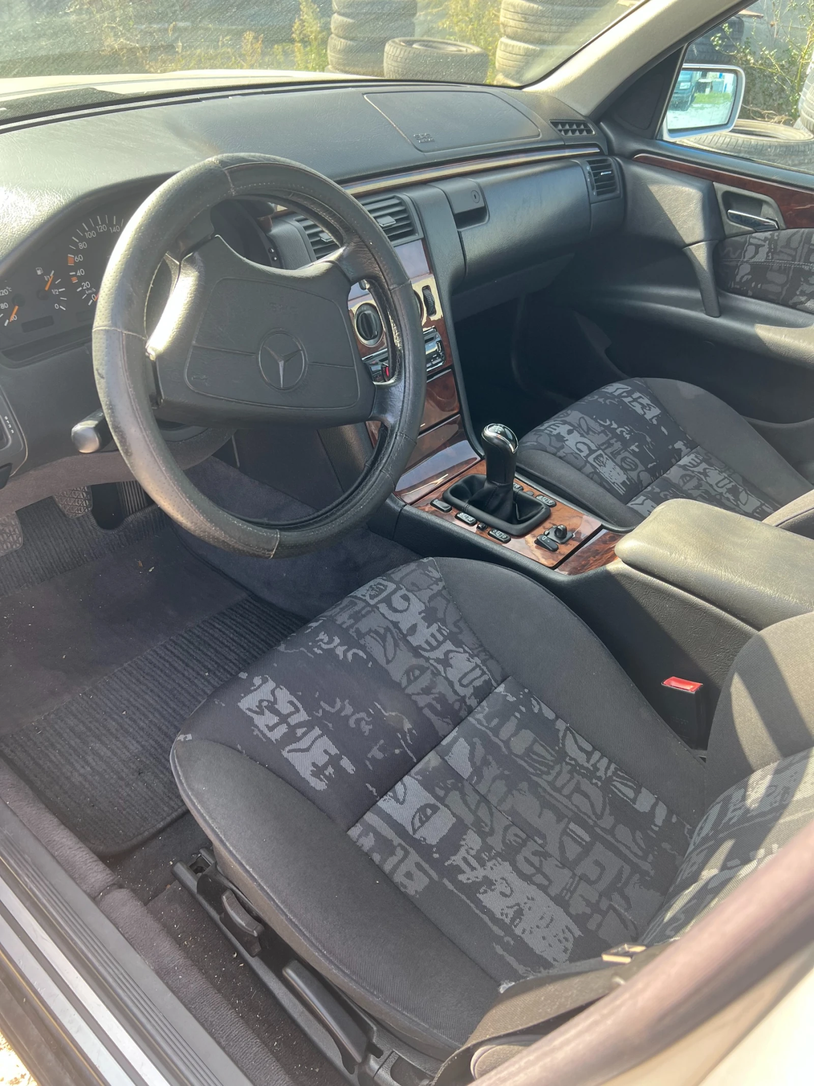 Mercedes-Benz E 220 CDI - изображение 6