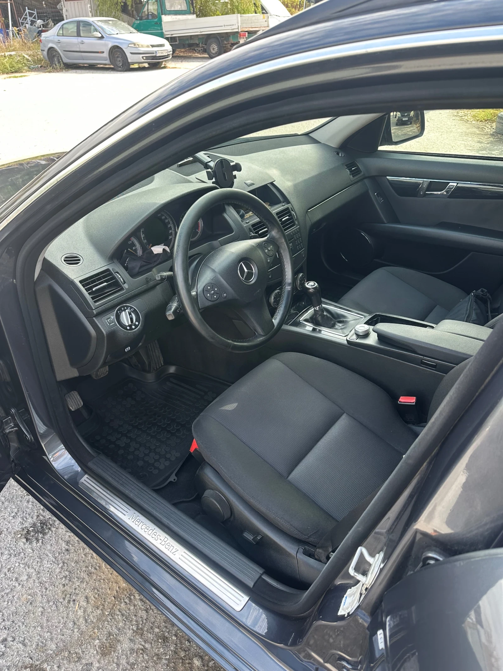 Mercedes-Benz C 200 Комби - изображение 7