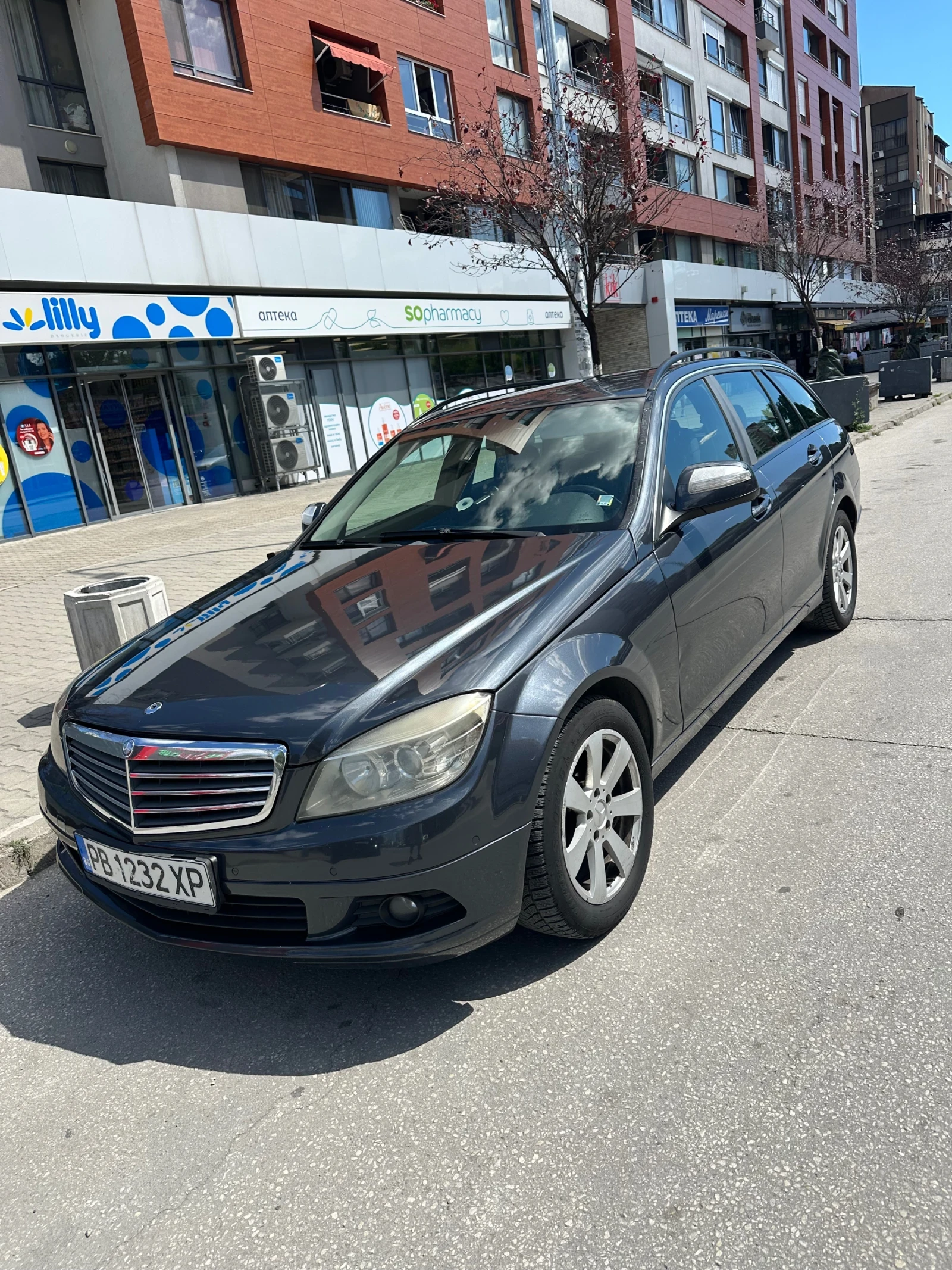 Mercedes-Benz C 200, снимка 12 - Автомобили и джипове - 54709396