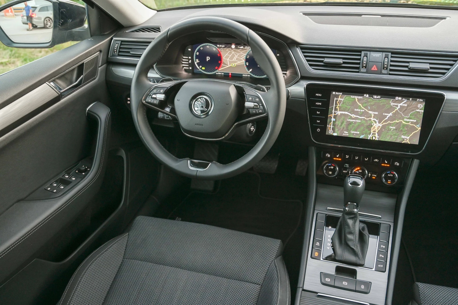 Skoda Superb 2.0TDI* Digital* 2024г* STYLE* Камера* MATRIX* Ger - изображение 9