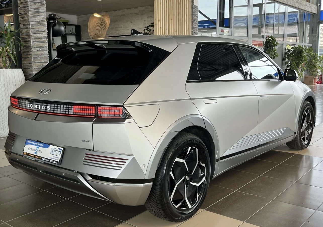 Hyundai Ioniq 5 18000КМ* UNIQ* 325H.P.* 77.4KW* AWD* ГАРАНЦИЯ - изображение 7