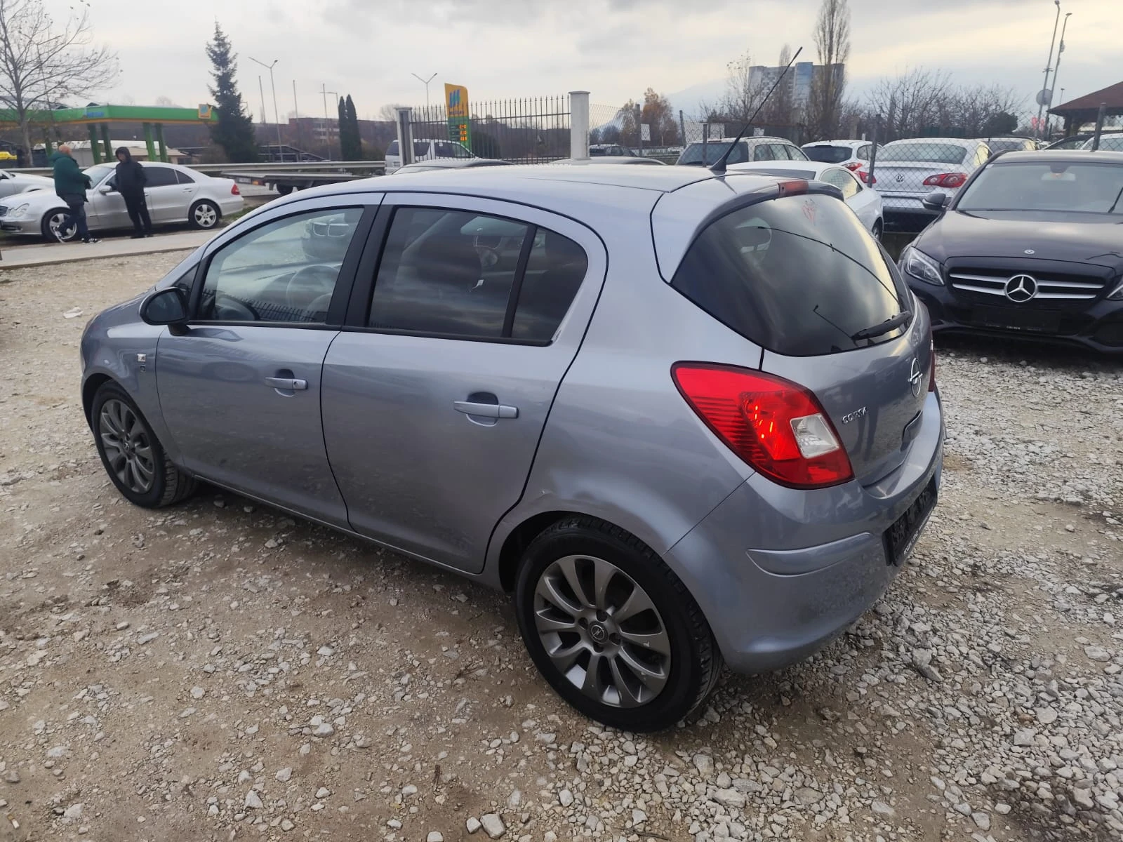 Opel Corsa 1.2 бензин - изображение 8