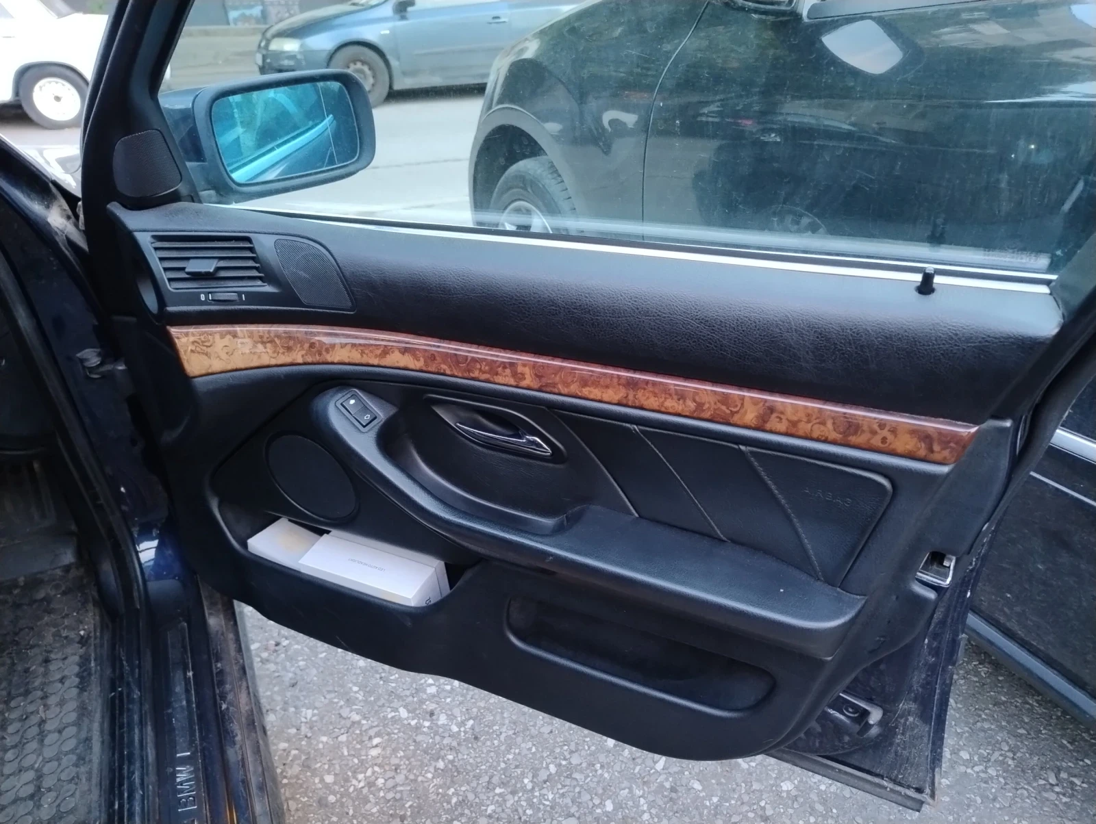 BMW 520 Е39 - изображение 2