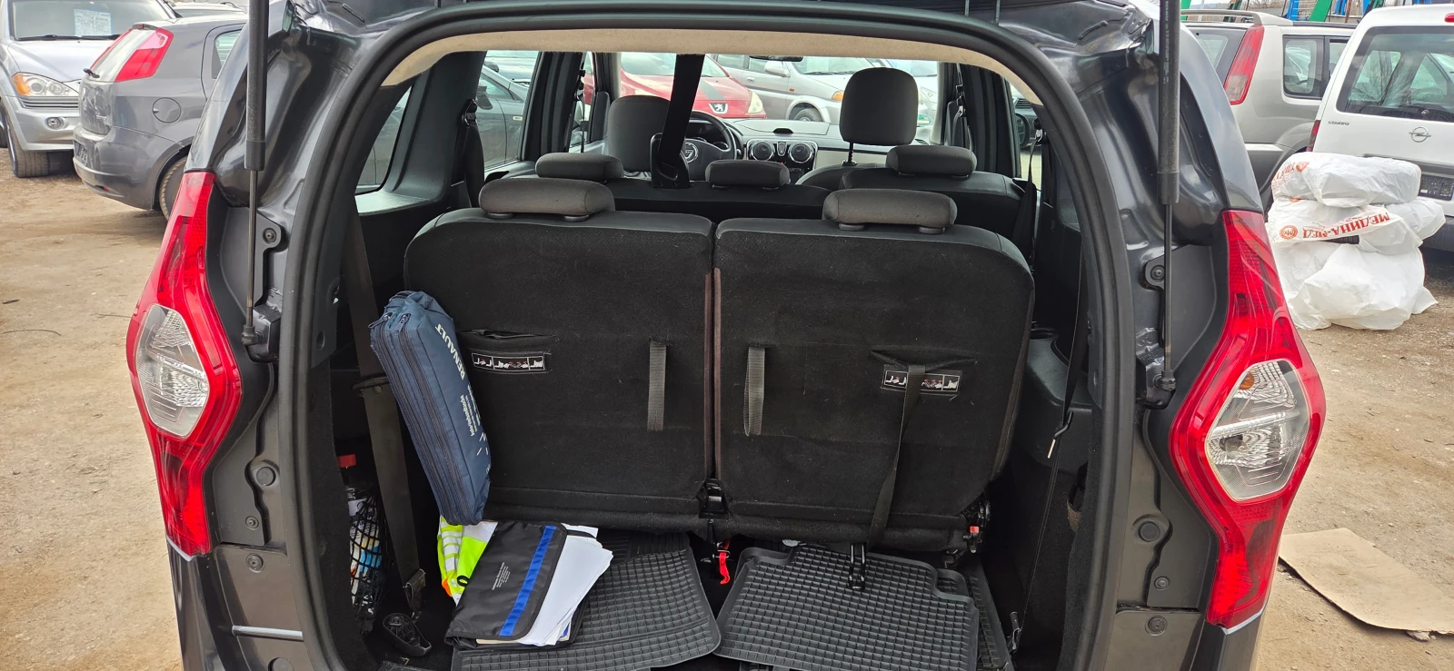 Dacia Lodgy 1.5 dci 7-МЕСТА, снимка 6 - Автомобили и джипове - 53764331