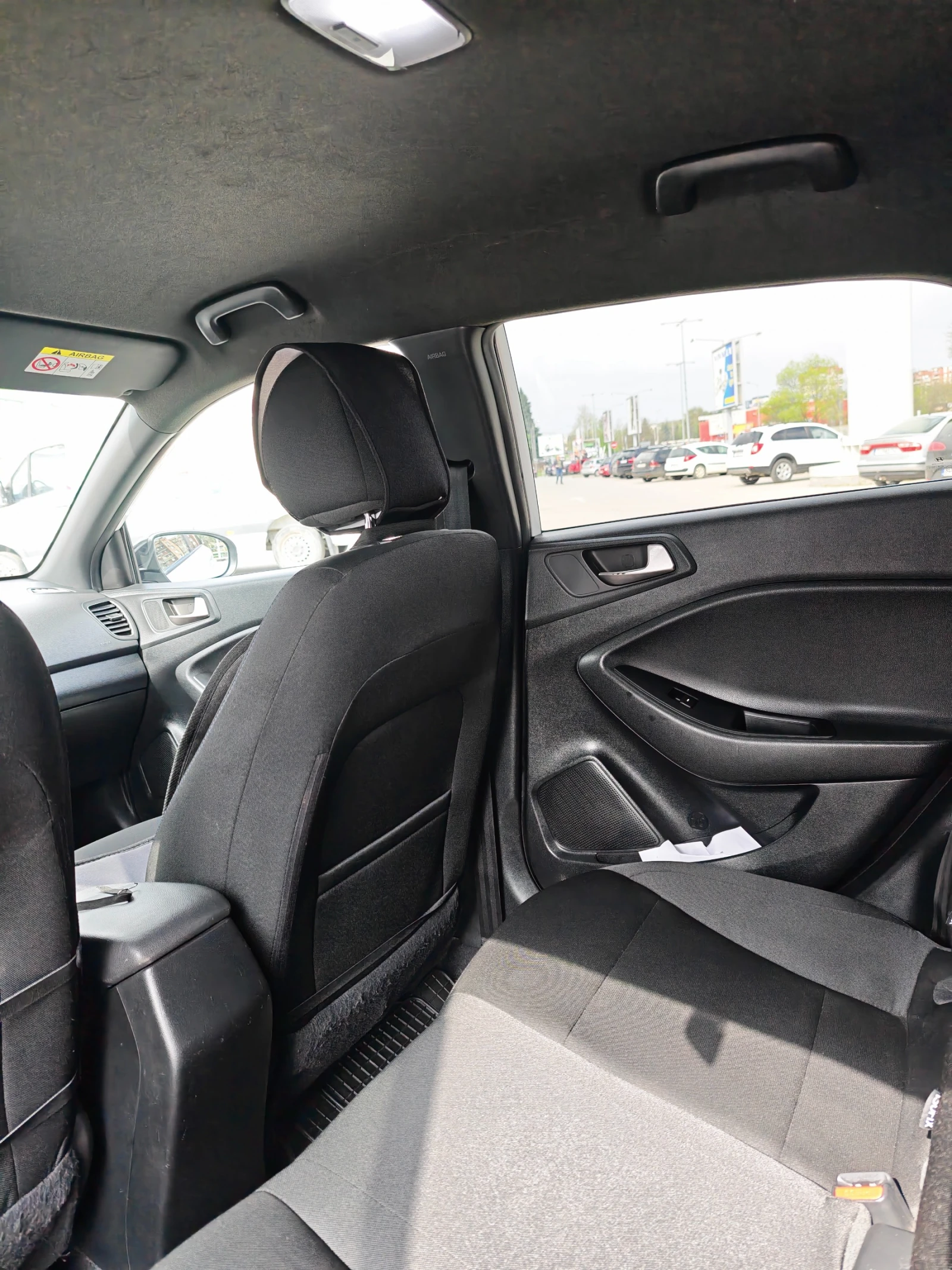 Hyundai I20 1.2 GO, снимка 14 - Автомобили и джипове - 54244684