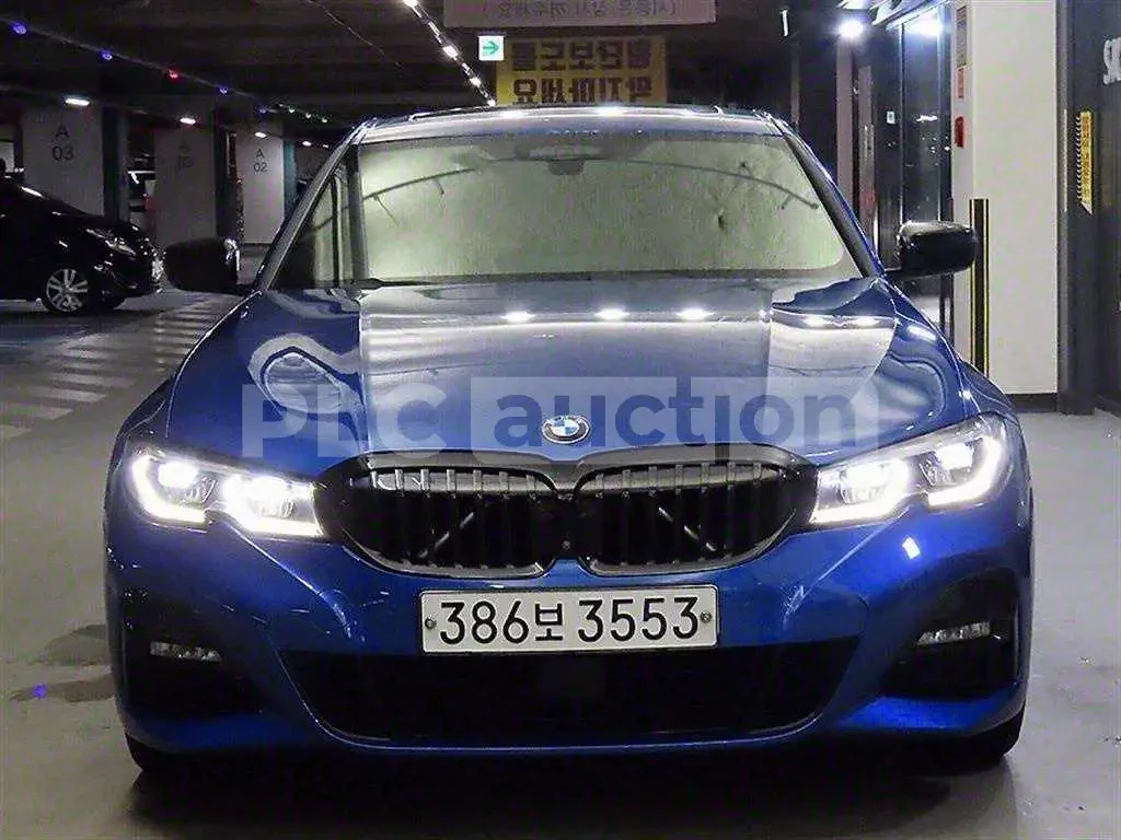 BMW 330 I xDrive| HUD| 360| PANO| AMBIENT, снимка 2 - Автомобили и джипове - 54257412