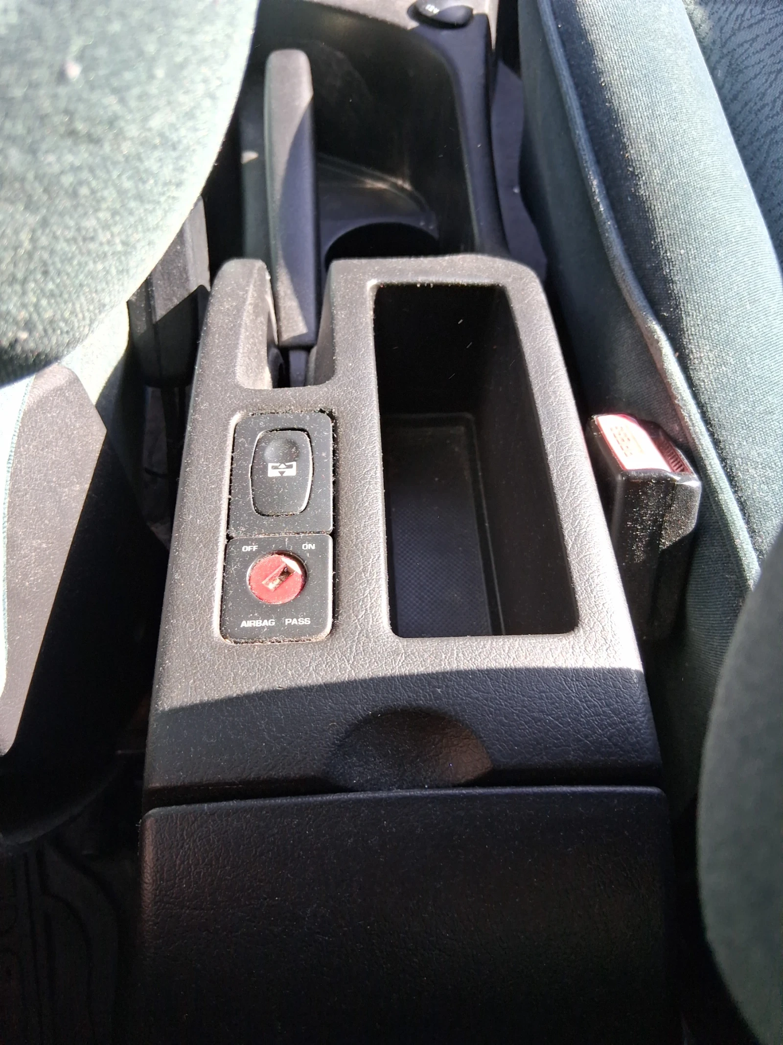 Peugeot 307 2.0 SW HDI, снимка 5 - Автомобили и джипове - 54321762